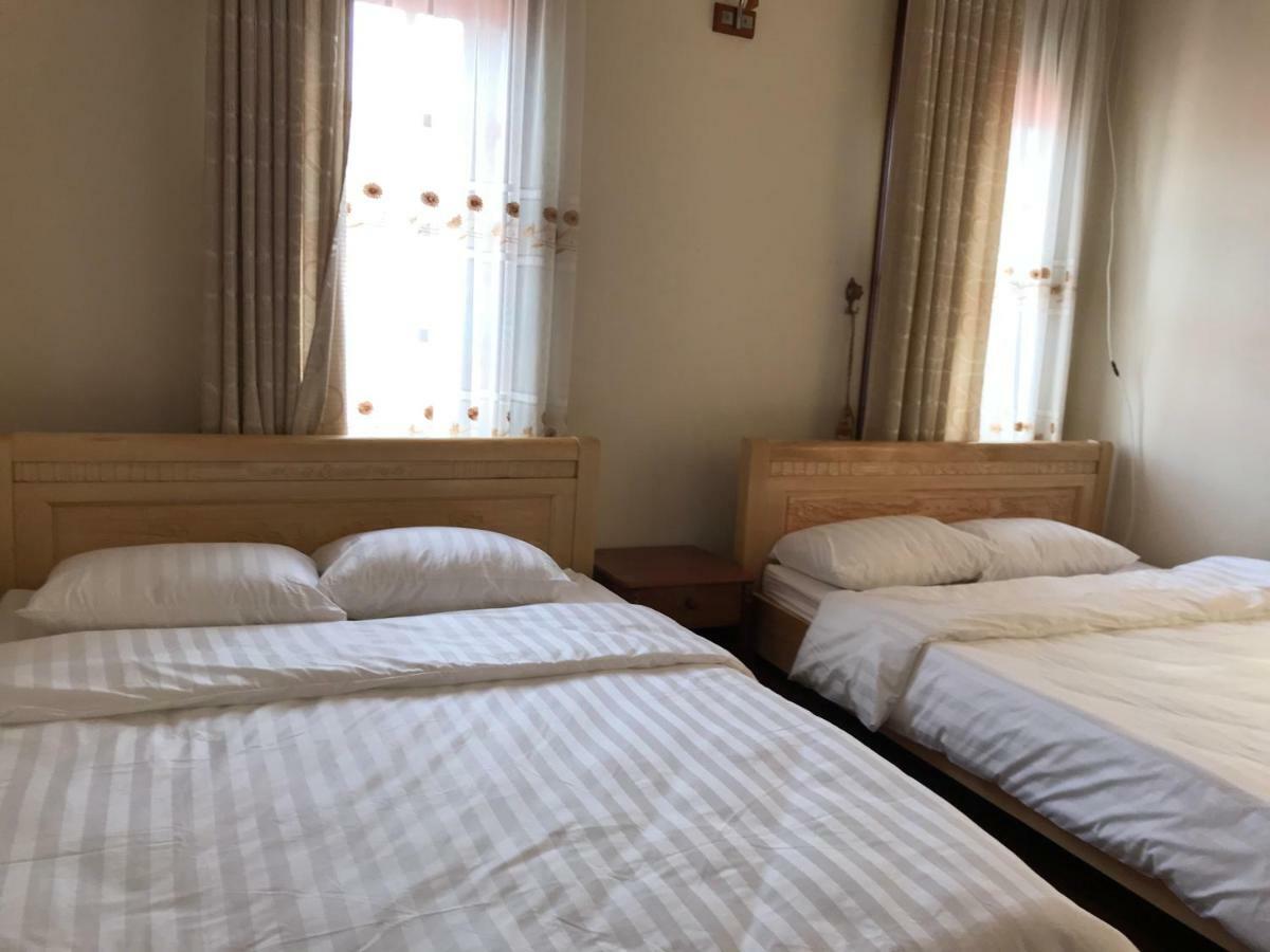 Hostel Phuong Nga Dalat Exteriör bild
